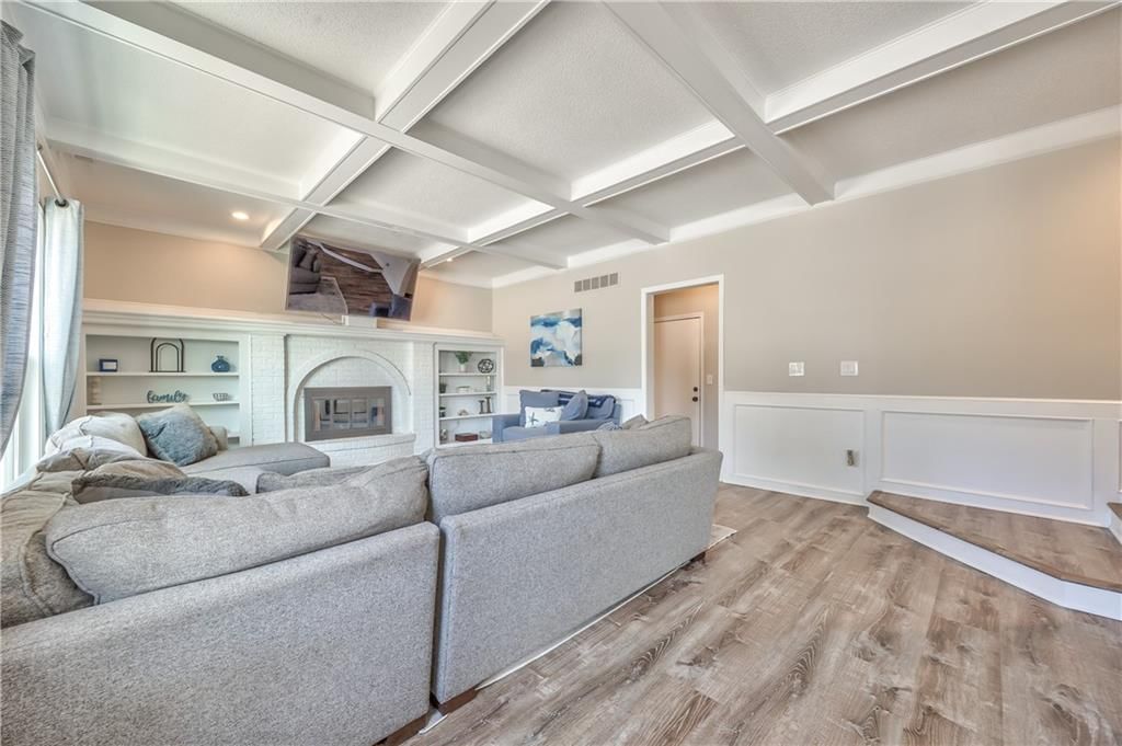 11822 Hardy Street — photo 9