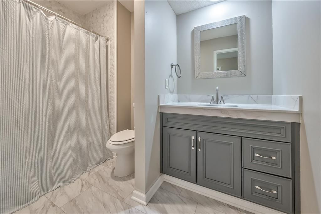 11822 Hardy Street — photo 17