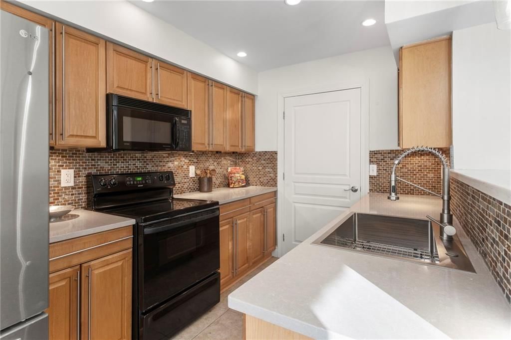 5104 W 62nd Street — photo 15