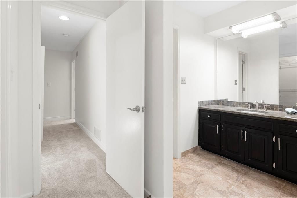 5104 W 62nd Street — photo 23