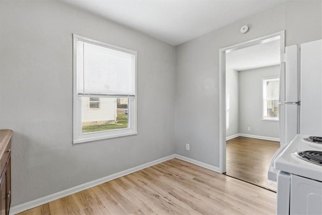 9548 & 9550 Charlotte Street — photo 9
