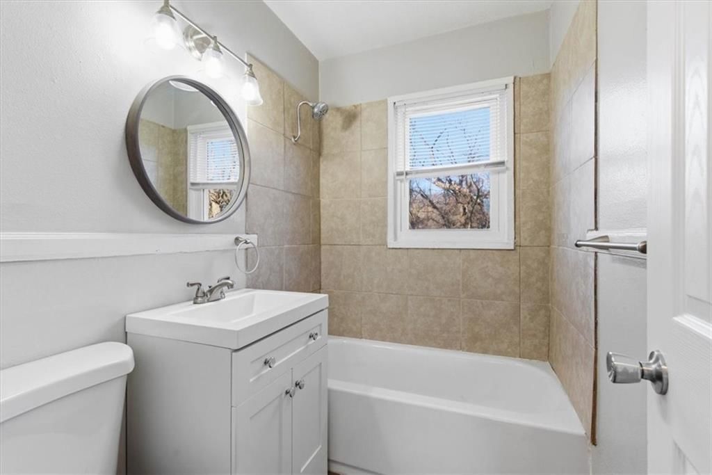 9548 & 9550 Charlotte Street — photo 14