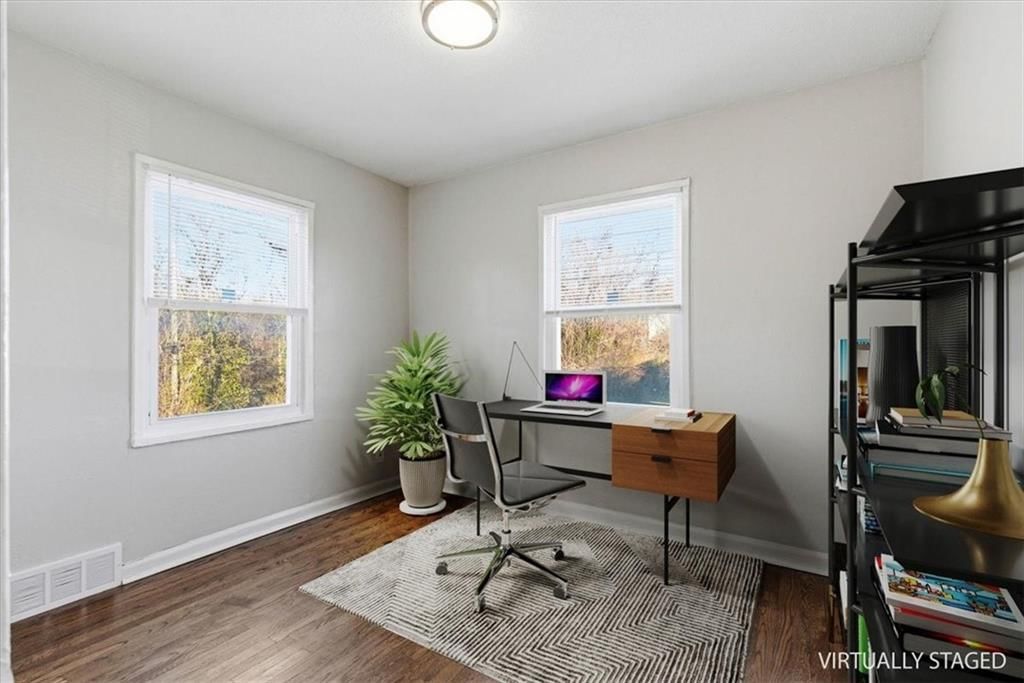 9548 & 9550 Charlotte Street — photo 16
