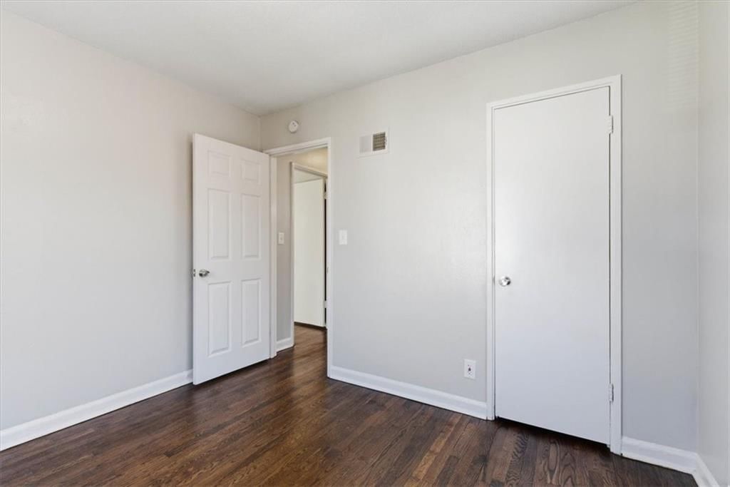 9548 & 9550 Charlotte Street — photo 18