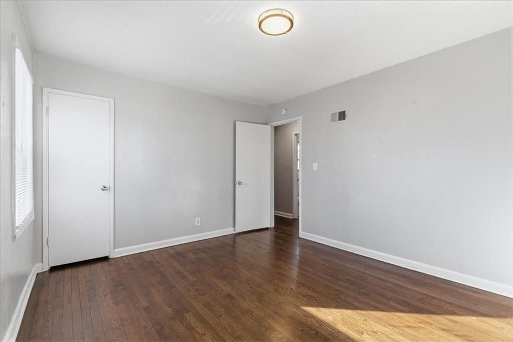 9548 & 9550 Charlotte Street — photo 21