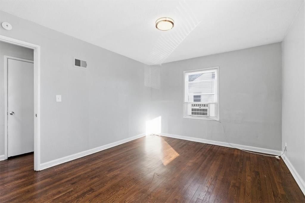 9548 & 9550 Charlotte Street — photo 22