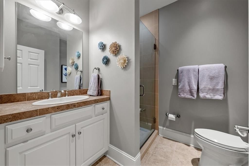 4963 Wyandotte Street — photo 30
