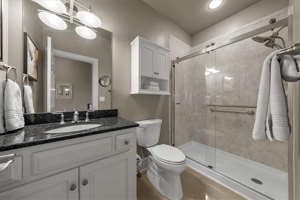 4963 Wyandotte Street — photo 44