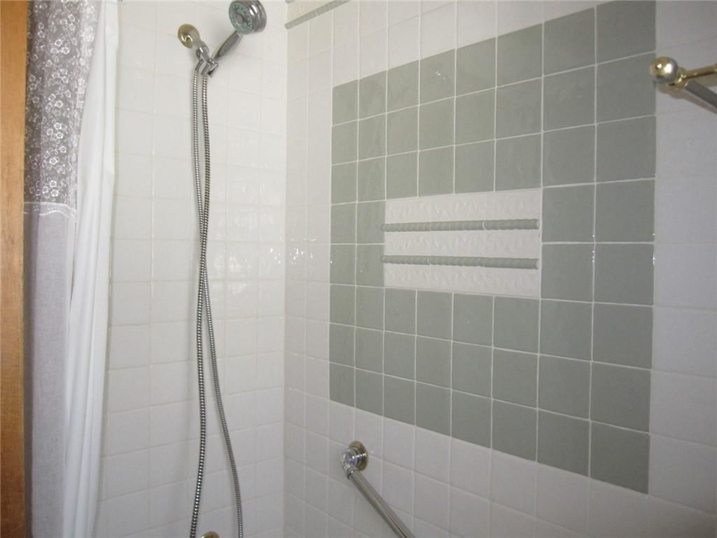 513 N Noyes Boulevard — photo 16