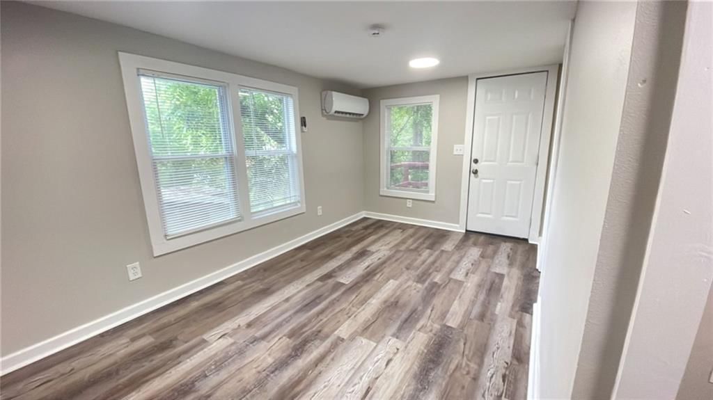 807 S Hardy Avenue — photo 11