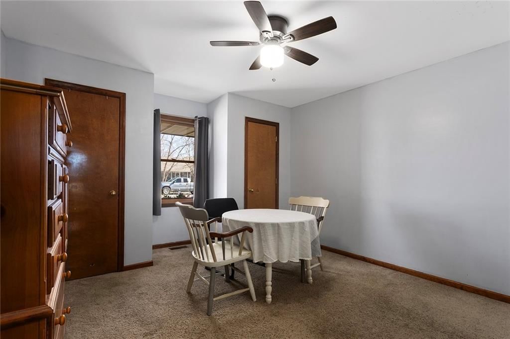 1933 Meadowlane Street — photo 26