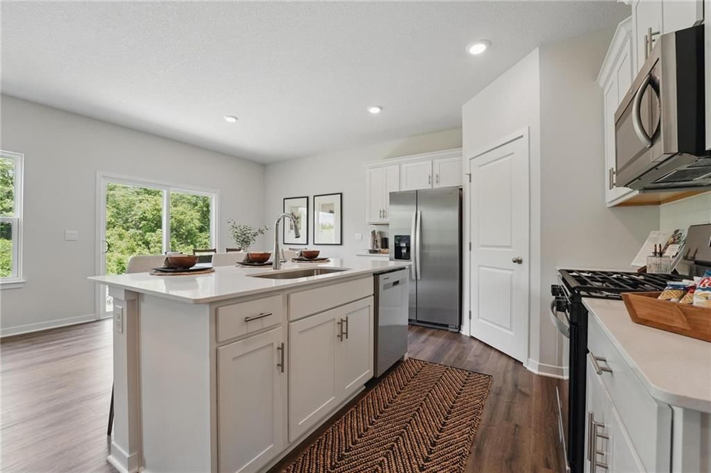 710 Fallen Leaf Drive — photo 8