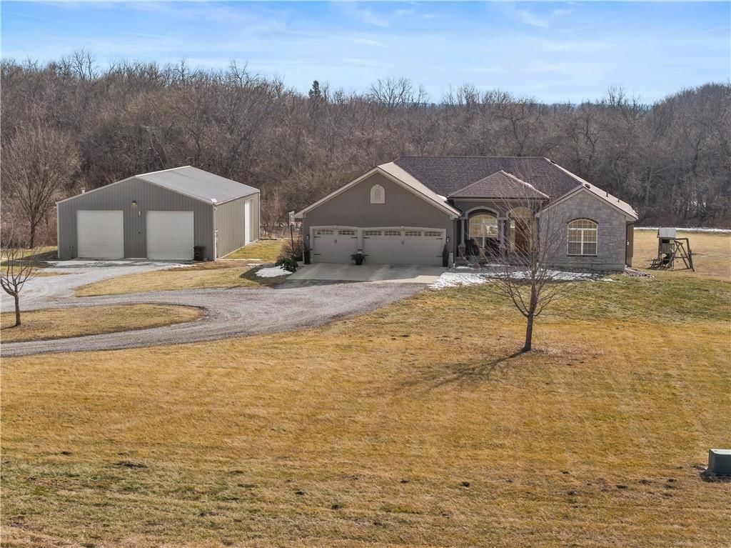 32505 E Lone Jack LeesSummit Road, Lee's Summit, MO