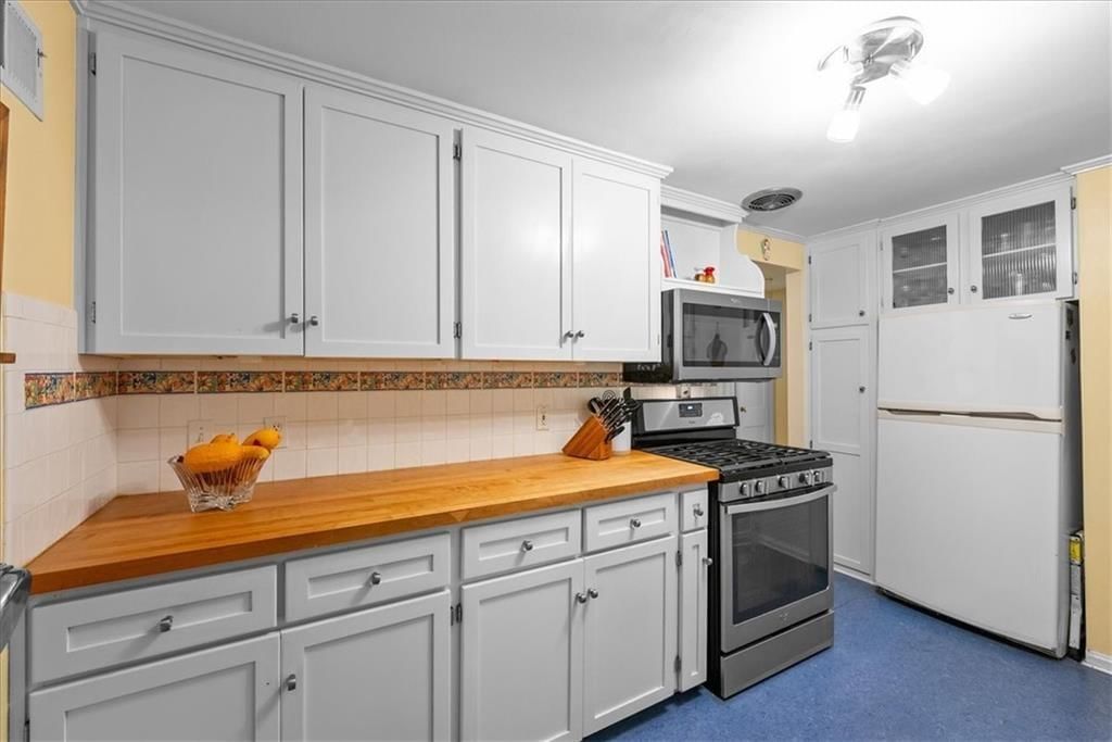 4621 W 71st Street — photo 10