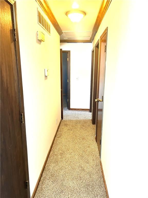 421 W 8th Street — photo 8