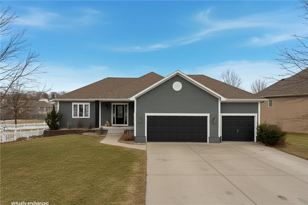 703 SW Longhorn Drive, Oak Grove, MO