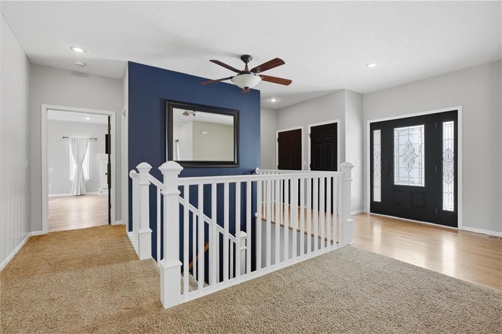 703 SW Longhorn Drive — photo 3