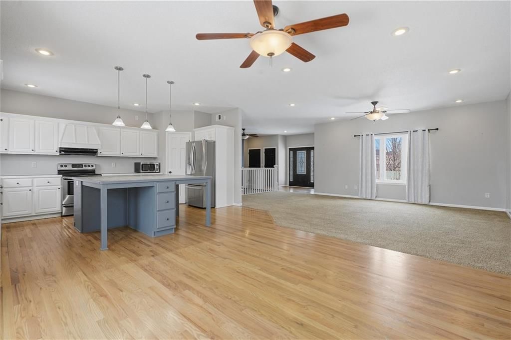 703 SW Longhorn Drive — photo 8