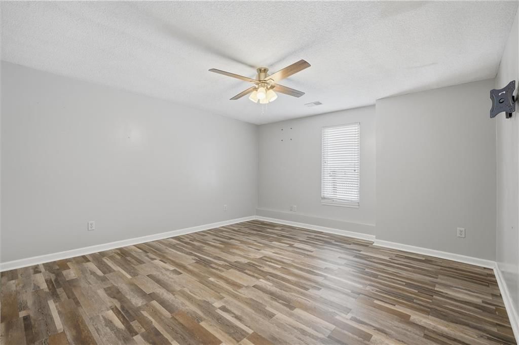 703 SW Longhorn Drive — photo 21