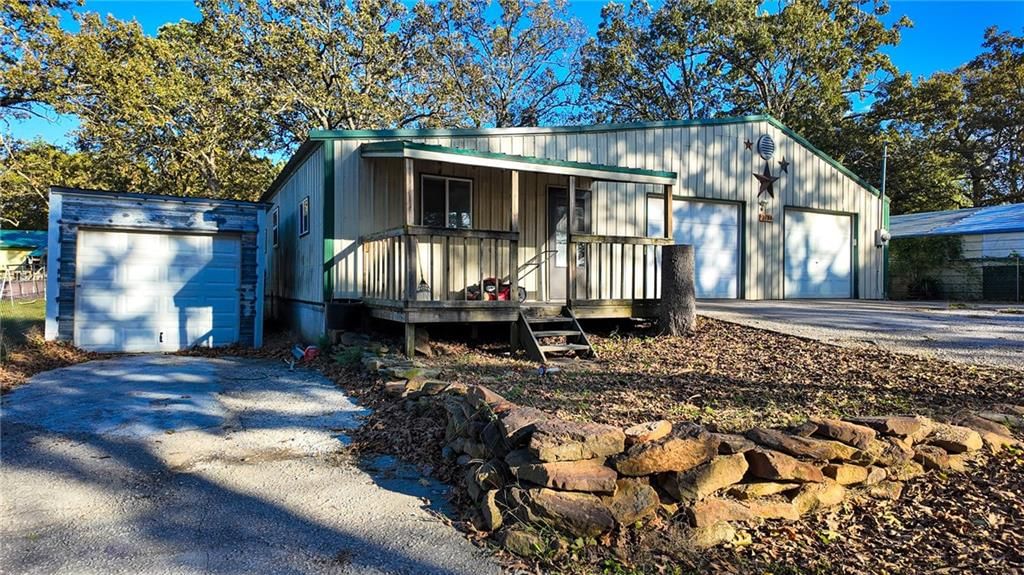 2738 SW Lowry Street — photo 2