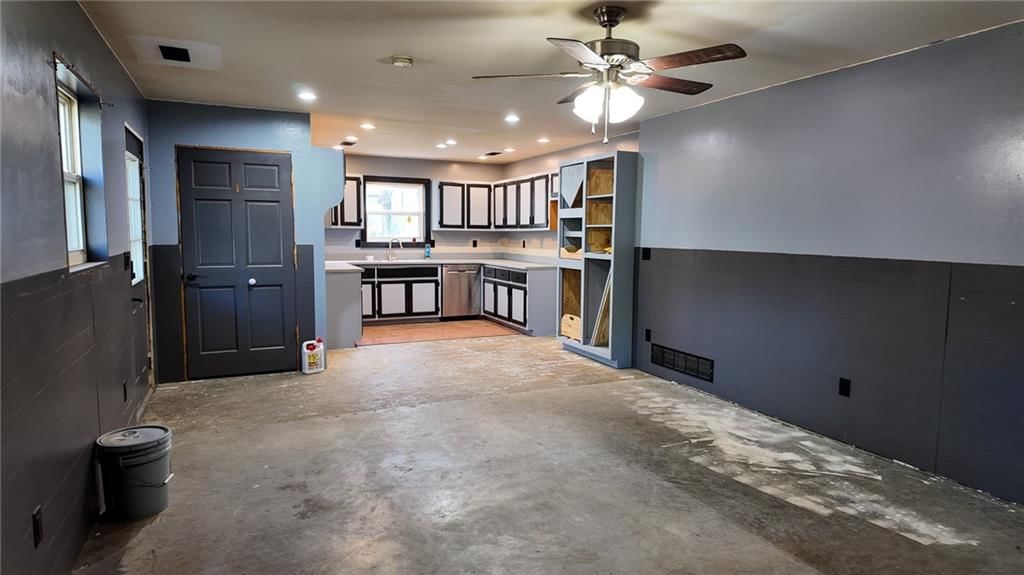 2738 SW Lowry Street — photo 8