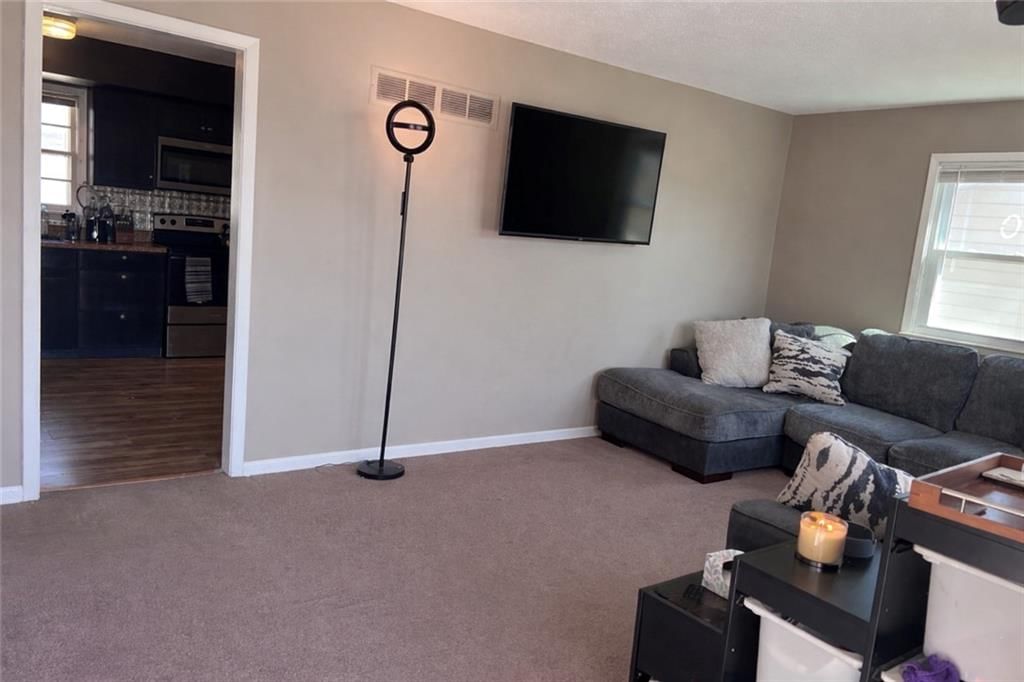 502 NE Ash Street — photo 9