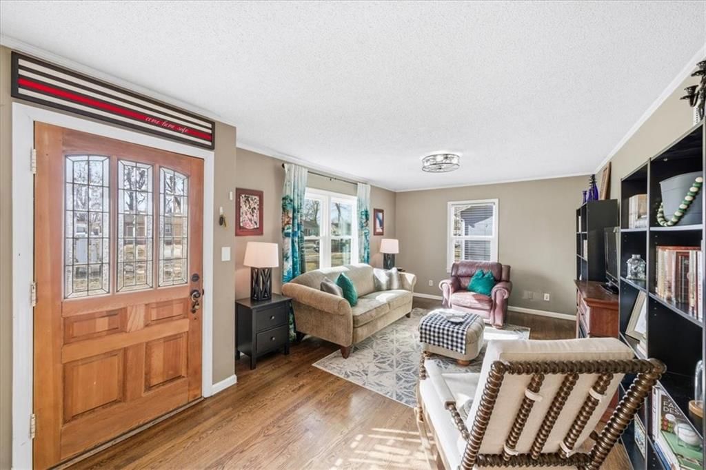 7714 W 66TH Terrace — photo 4