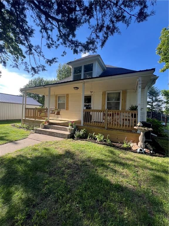 608 Hampshire Street — photo 2