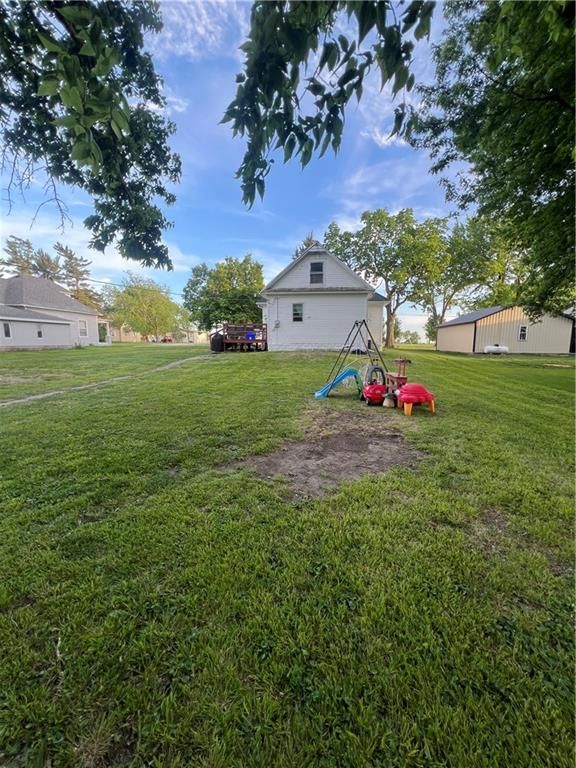 608 Hampshire Street — photo 23