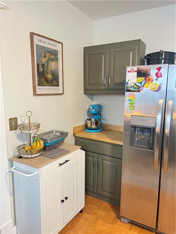 608 Hampshire Street — photo 26