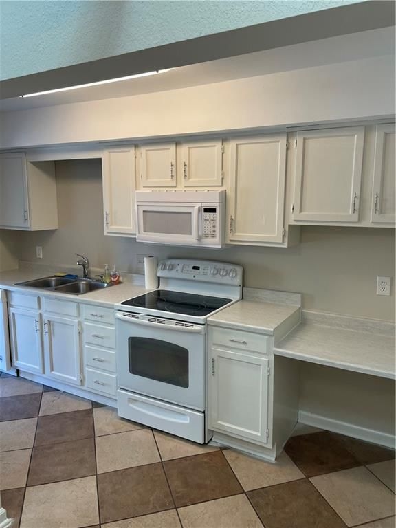 674 NW Valley Brook Road — photo 4