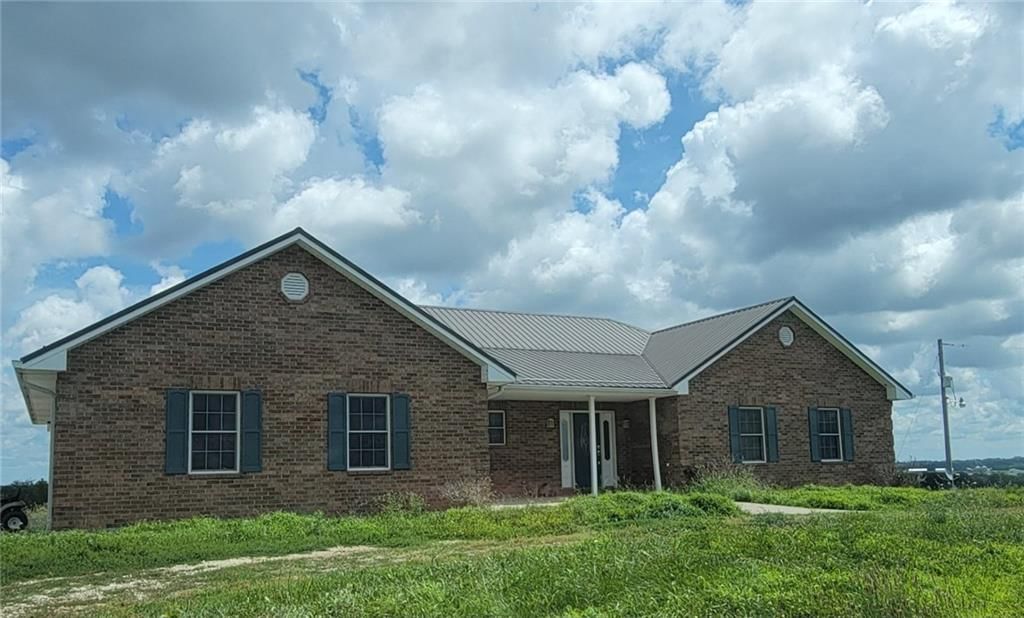 9569 NW N Highway, Blairstown, MO