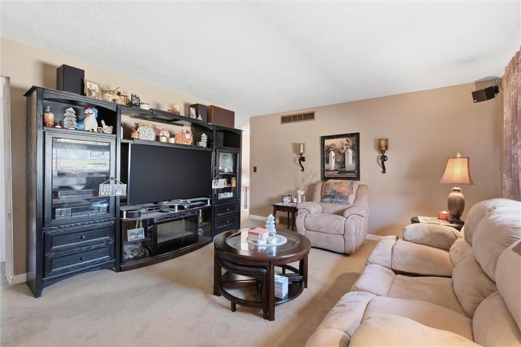 713 S Sunset Drive — photo 6
