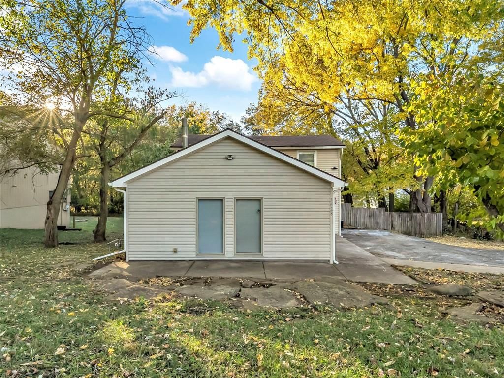 3628 N Flora Avenue — photo 3