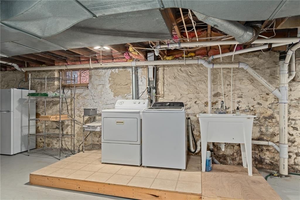 7523 Walnut Street — photo 36