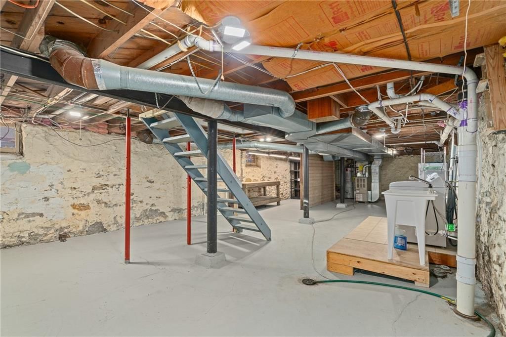 7523 Walnut Street — photo 37