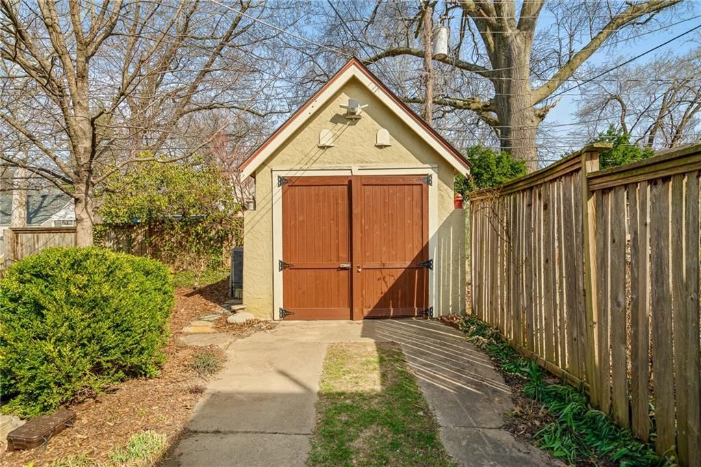 7523 Walnut Street — photo 43