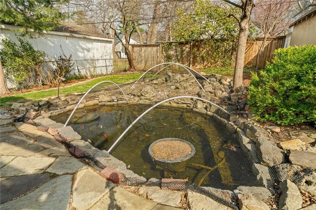 7523 Walnut Street — photo 44