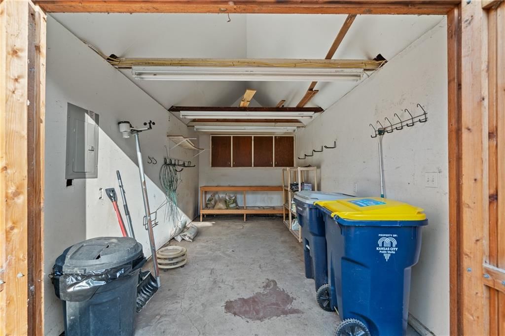 7523 Walnut Street — photo 48