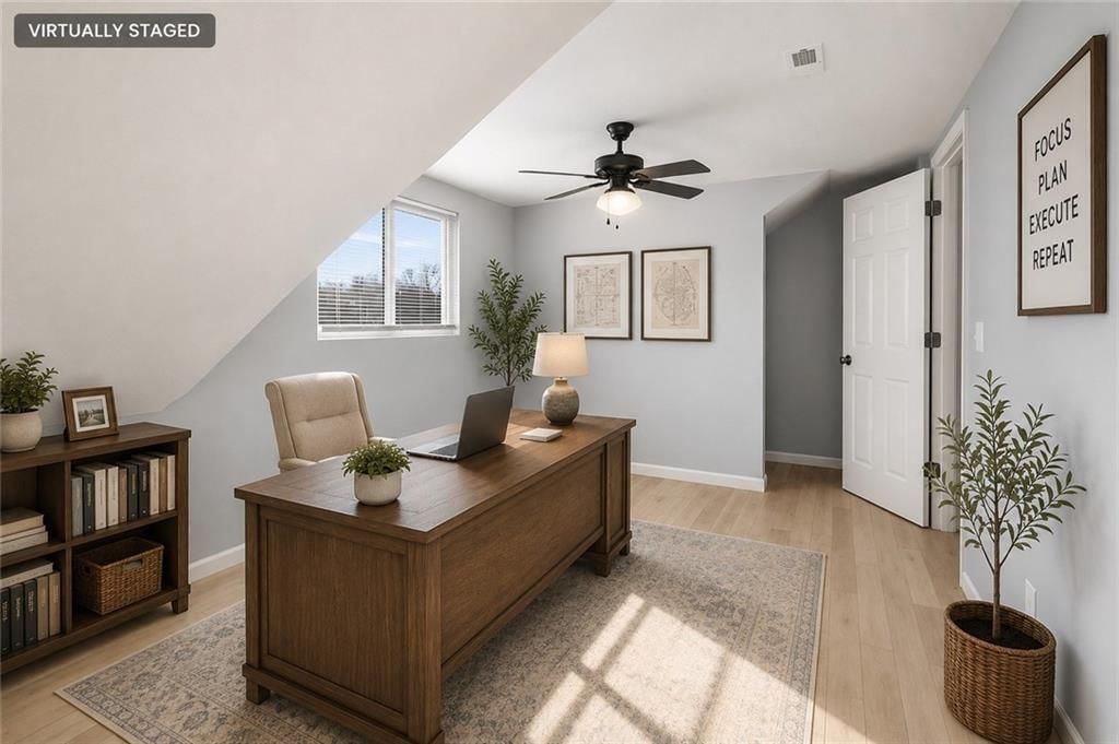 2104 E 24th Terrace — photo 12