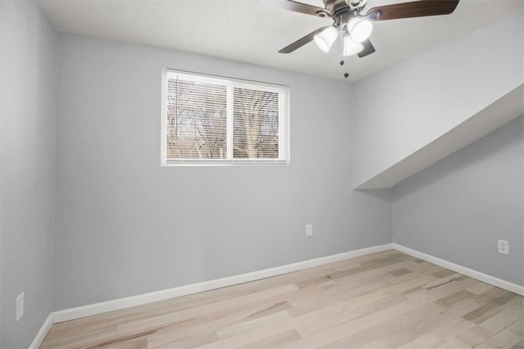 2104 E 24th Terrace — photo 18