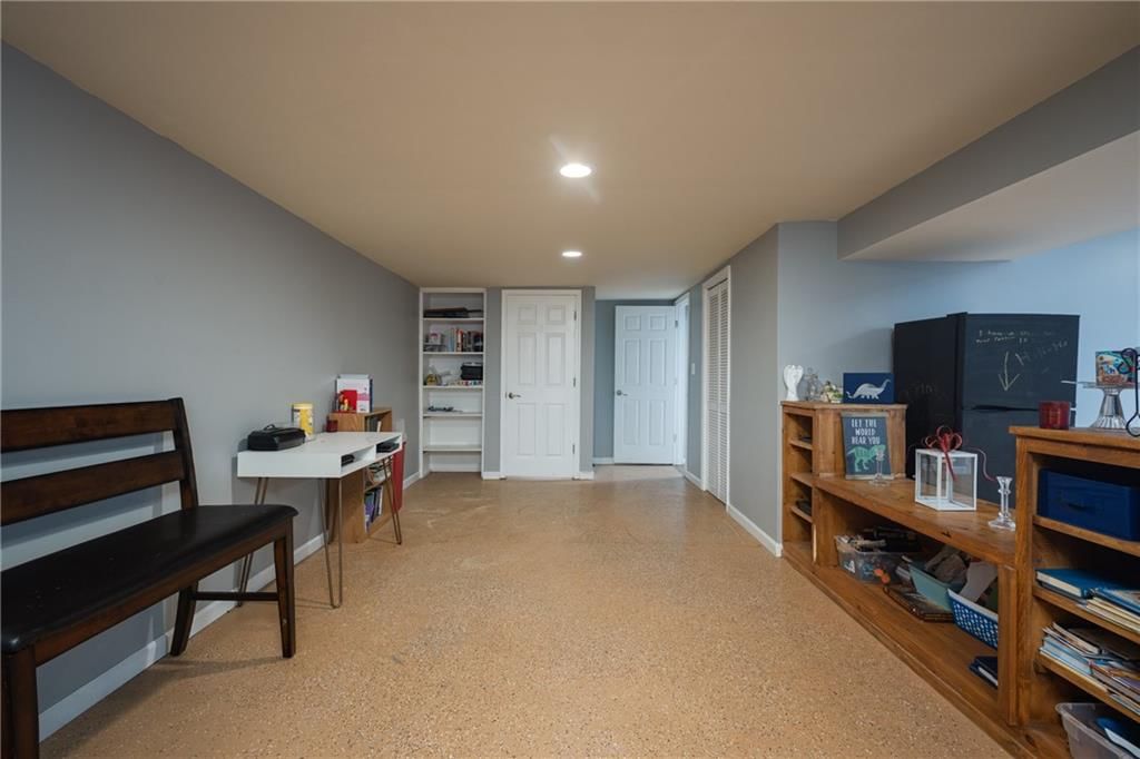122 SE Moore Street — photo 21