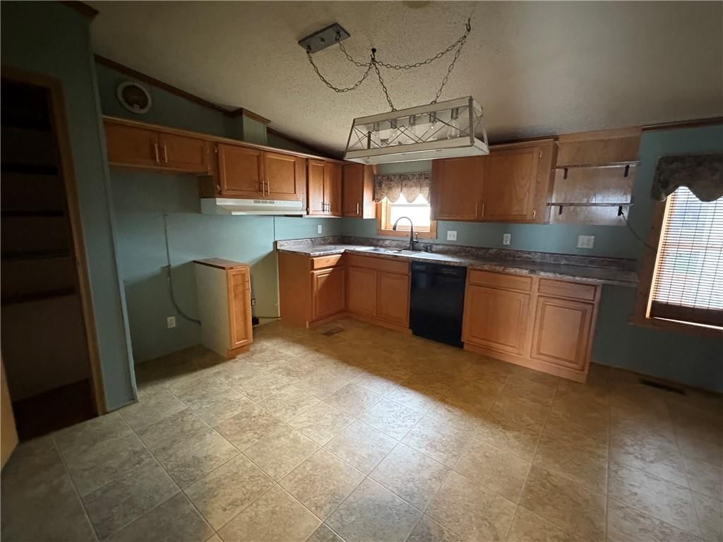 202 N Main Street — photo 6