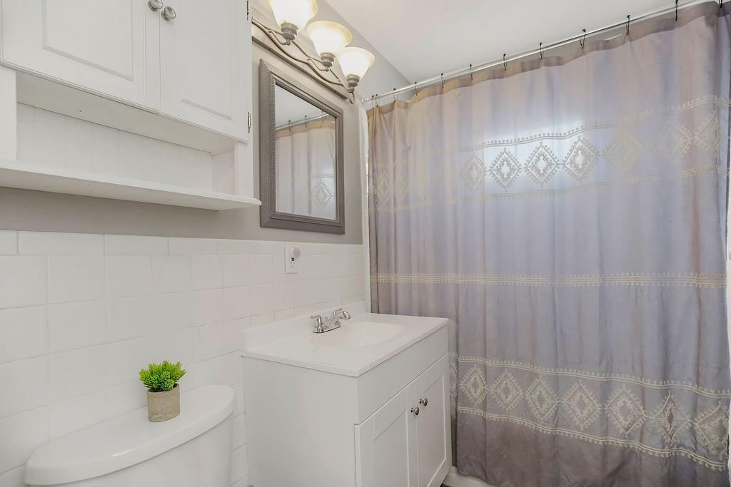 6404 Ballentine Street — photo 16