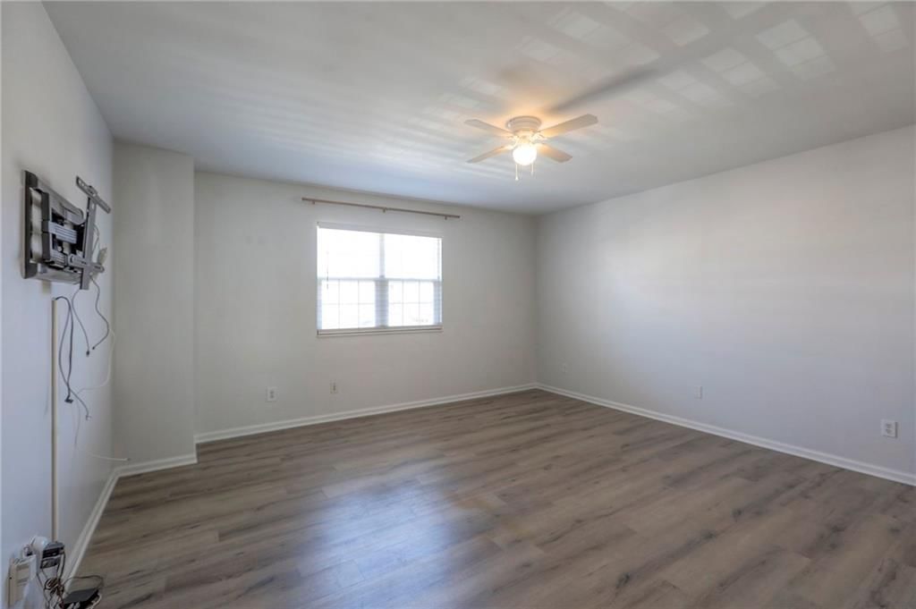 903 W 41ST Place — photo 17
