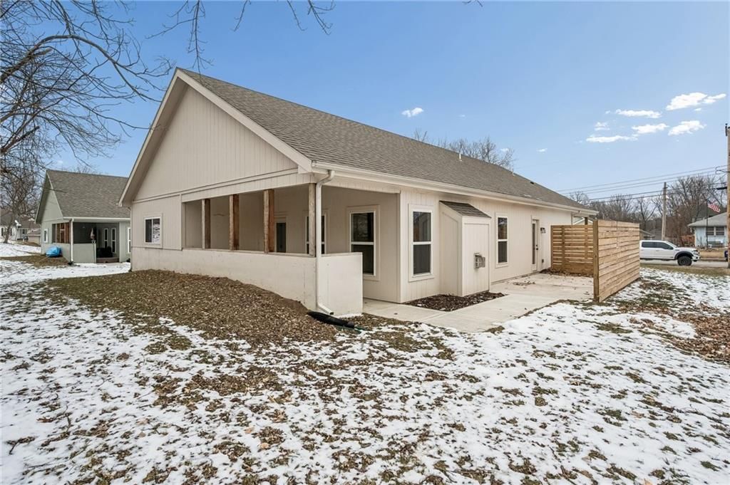 319 E Meadow Street — photo 4