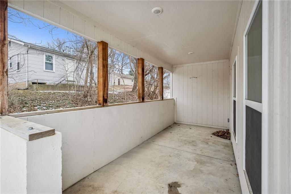 319 E Meadow Street — photo 30