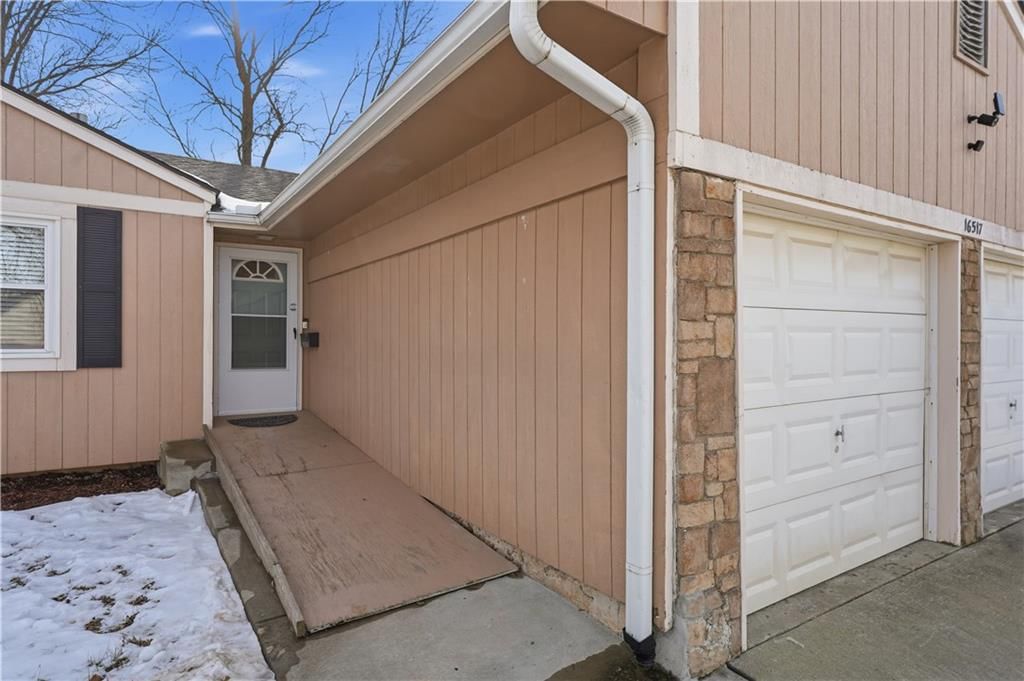 16517 Indian Creek Parkway — photo 3