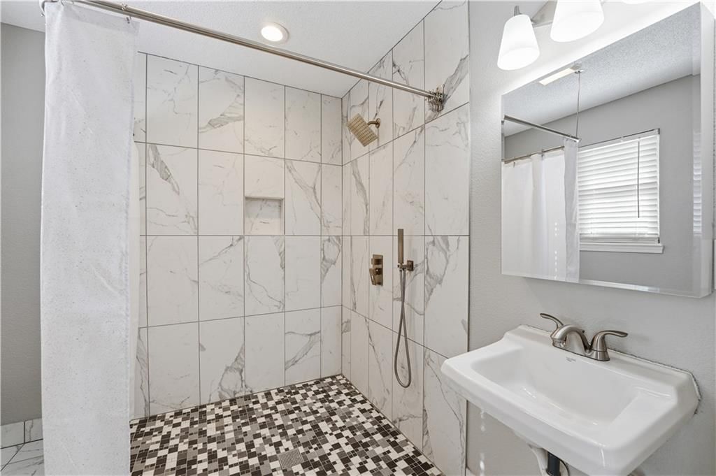 16517 Indian Creek Parkway — photo 17