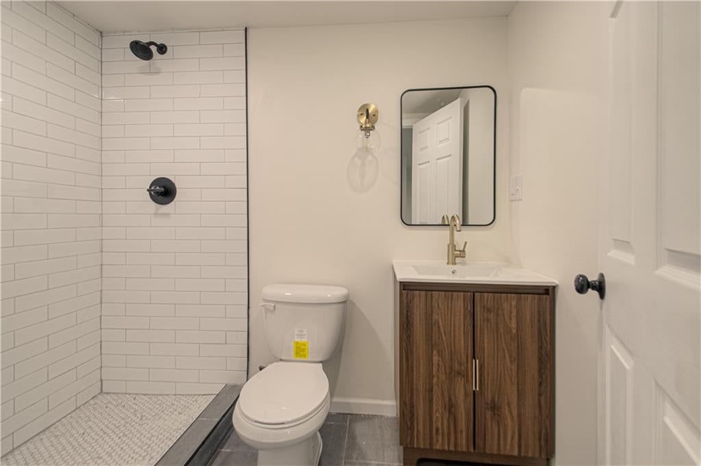 3910 Sewell Avenue — photo 31
